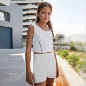 conjunto pantalón corto y top blanco ceremonia chica Amaya