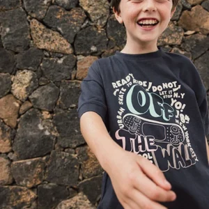 camiseta manga corta gris estampada letras chico boboli