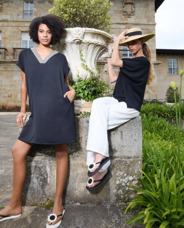 vestido negro manga corta adorno Jaquard Señoretta