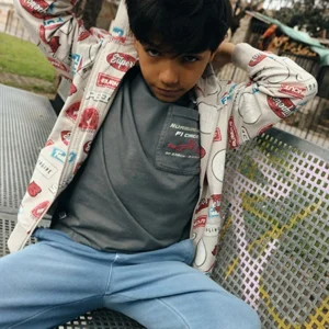 camiseta manga corta gris circuito chico Boboli